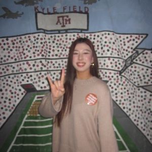 Meet your Posher, Kayla